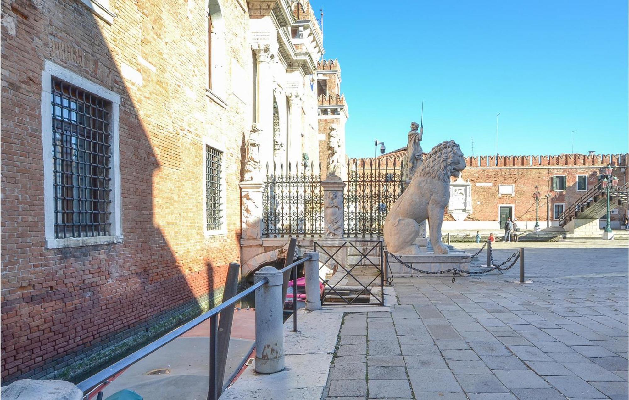 Stunning Apartment In Venezia With Kitchenette المظهر الخارجي الصورة