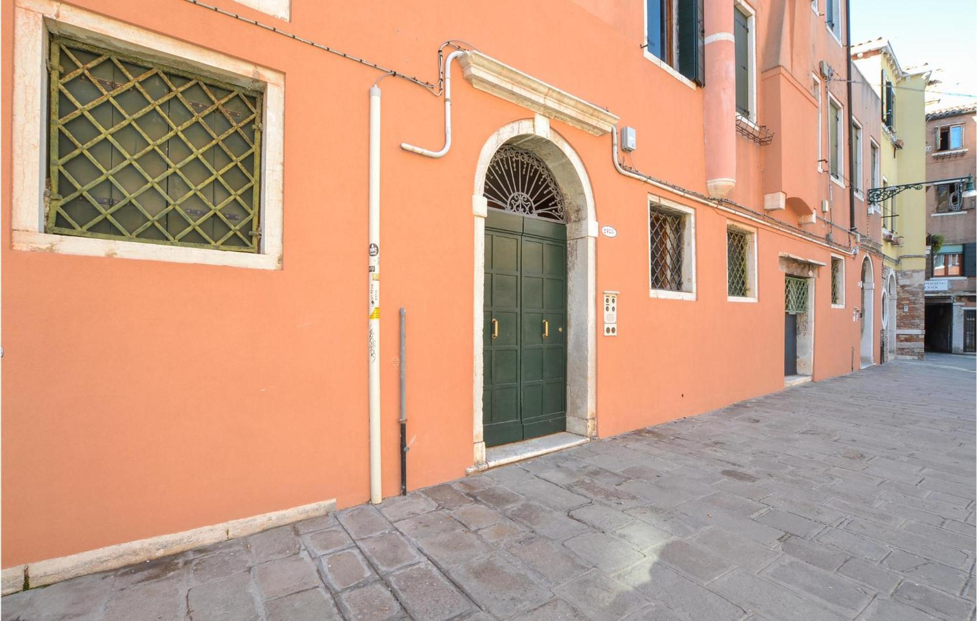 Stunning Apartment In Venezia With Kitchenette المظهر الخارجي الصورة